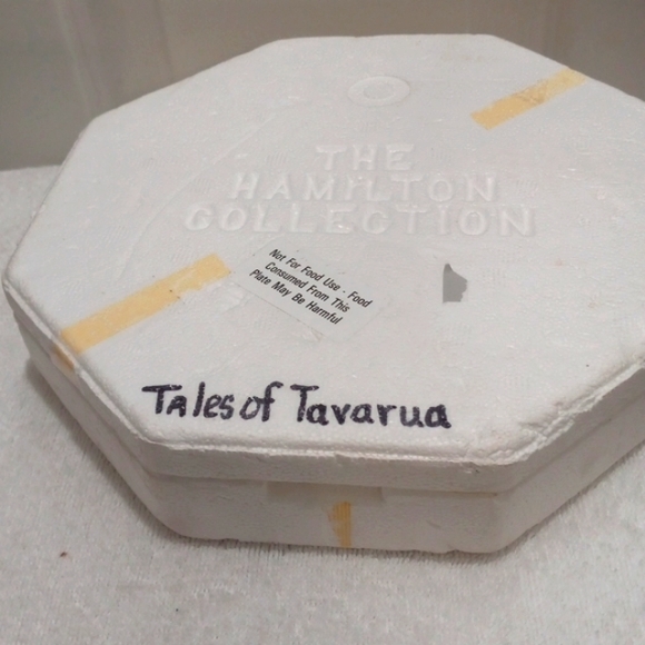 Hamilton,Tales of Tauarna Plate, Vintage Porcelain Plate W/Dolphins - Picture 6 of 6